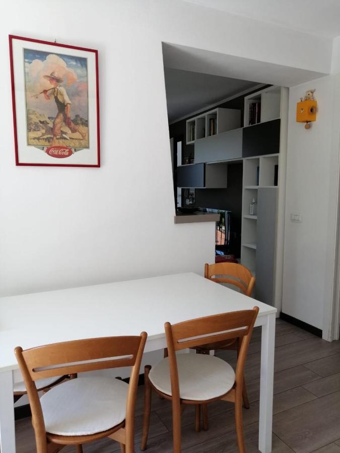 Casa Vittoria Lejlighed Dervio Eksteriør billede
